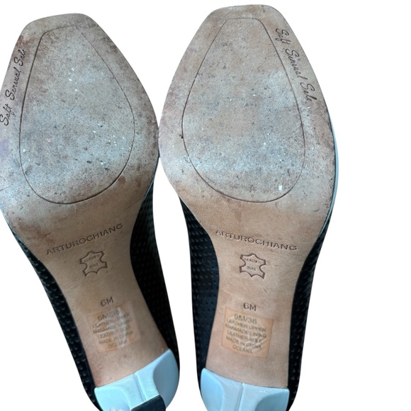 Arturo Chiang Two-Tone Leather Peep-Toe Heels – Size 7 - Picture 6 of 6